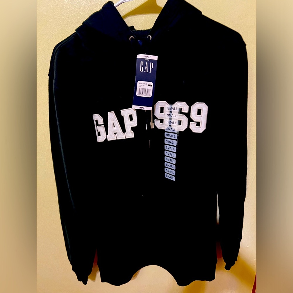 Gap Size Small Black Hoodie